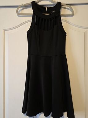 Black Fit & Flare Dress - Classic Women's Evening Dress Sz. 3